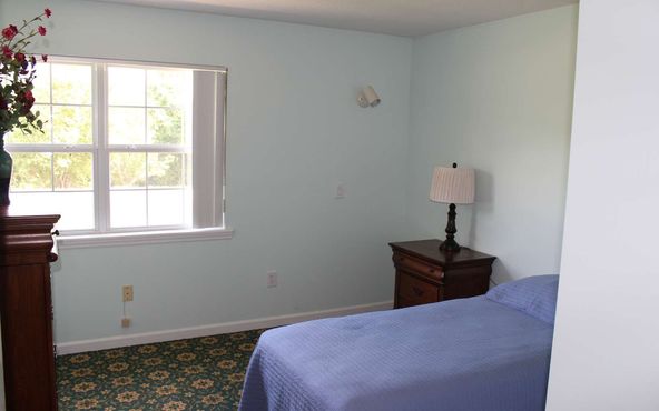 56 W Vineyard Ln, Hayesville, NC 28904